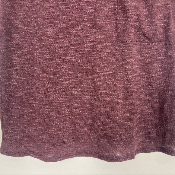 Gilli Crew Neck Burgundy Tee - Picture 3 of 7